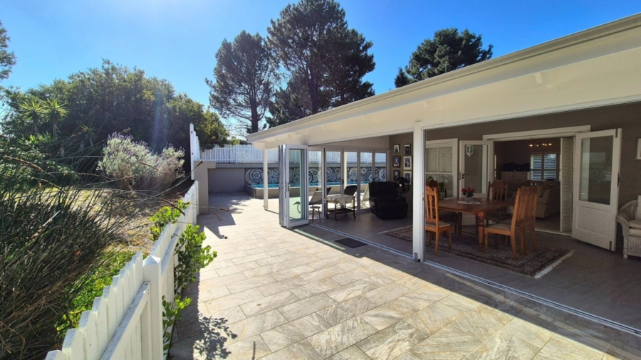 4 Bedroom Property for Sale in Goose Valley Western Cape